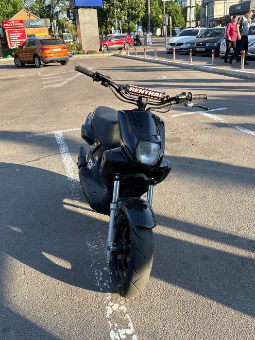 Продам Yamaha slider