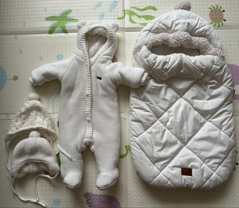 Зимний конверт, комбинезон, шапочки на выписку для новорожленного