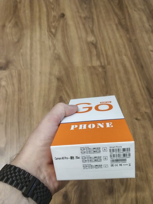 Новий смартфон Camon 40 pro