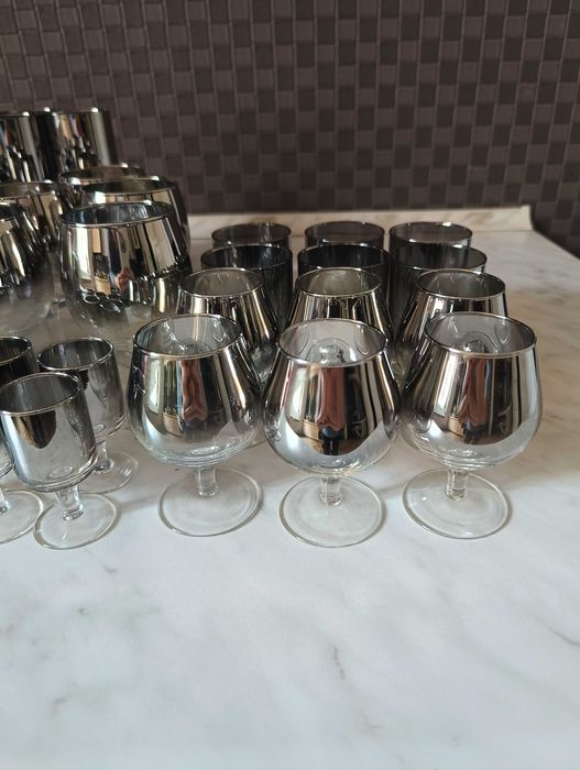 Kieliszki szklanki zestaw szkła