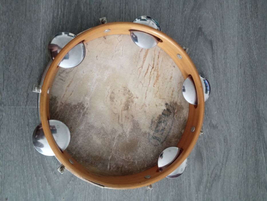 Pandeiro IZZO bom estado