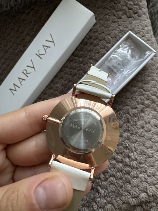 Годинник Mary Kay