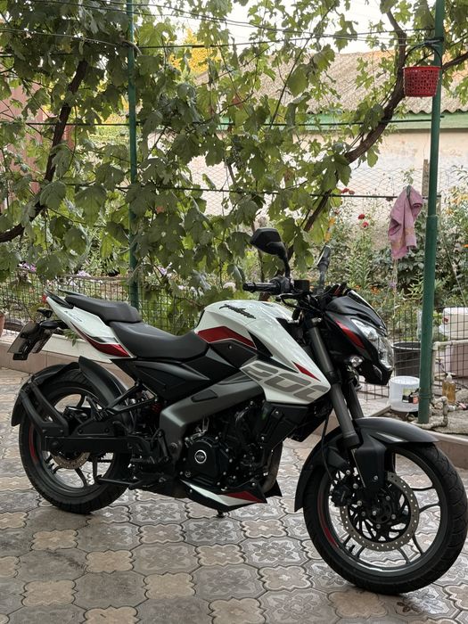 Bajaj pulsar ns 200 2024