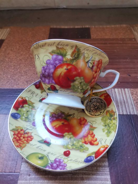 Чашка з блюдцем Bona di