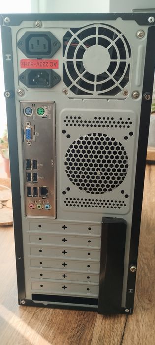 Компьютер с монитором