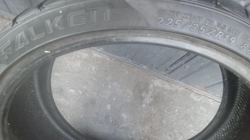 Opony 2szt letnie FALKEN  225/35/19