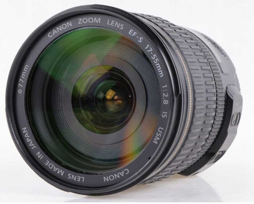 Obiektyw Canon EF-S 17-55mm f/2.8 IS USM.