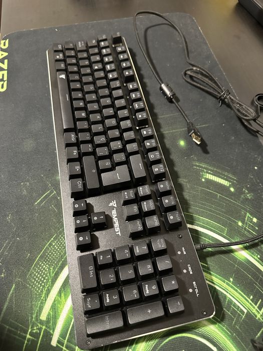 Teclado mecanico Tempest