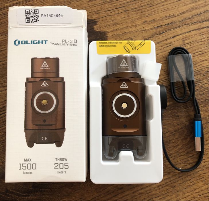 Latarka Olight Valkyrie PL-3R