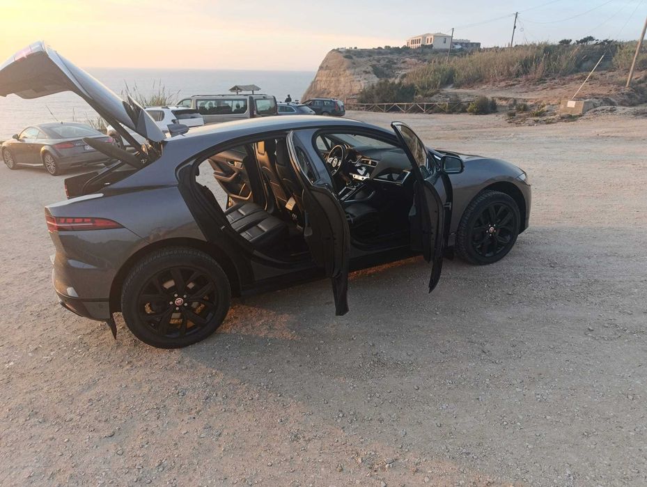 Jaguar I-Pace EV400 SE