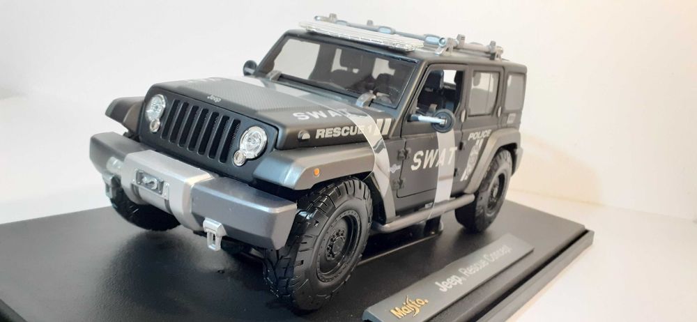 1/18 Jeep S.W.A.T. Police - Maisto Premiere