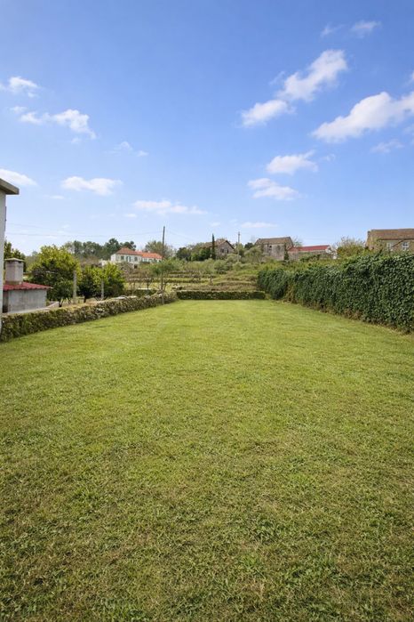 Casa em Pedra / Reabilitaçao / 390m2