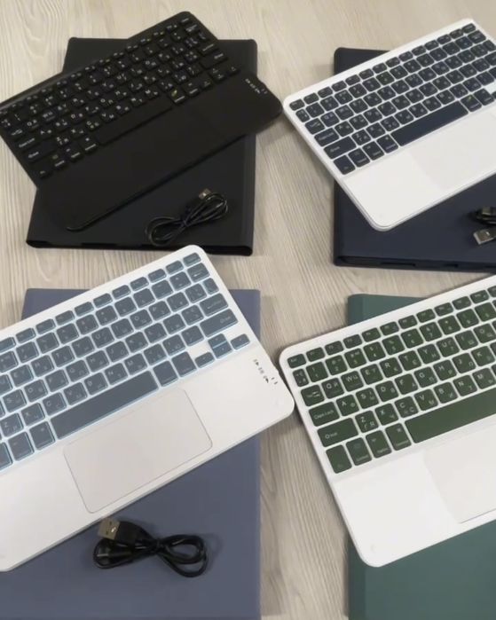 Чехол с клавиатурой iPad 11 2025 / 10.9 2022 чохол клавіатура тачпад