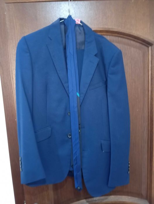 Продам свадебный костюм. Р46