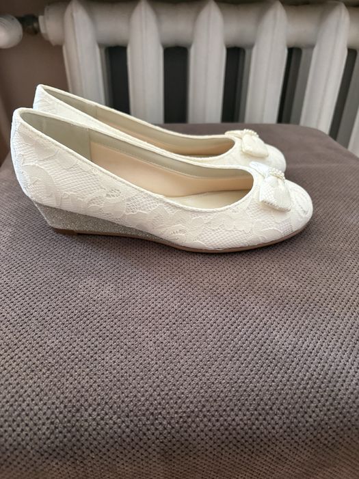 Baleriny na koturnie rozmiar 33