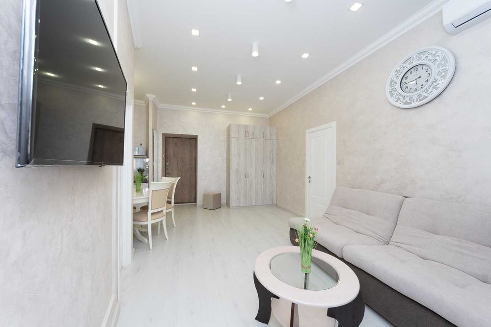 Видова на Майдан Хрещатик, Бориса Гринченко 2