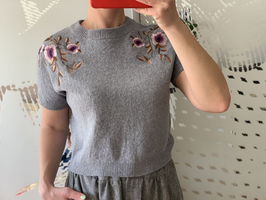 Кофта з вишивкою massimo dutti