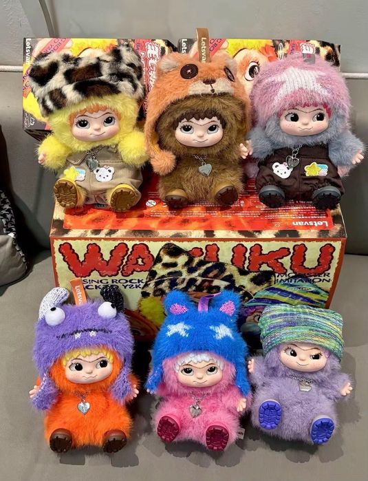 Wakuku Fuzzy Trendy Fun Party Series Blind Box Cute Action brelok