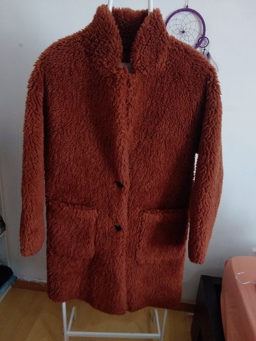 Casaco pelo forrado castanho-caramelo ZARA tamanho S