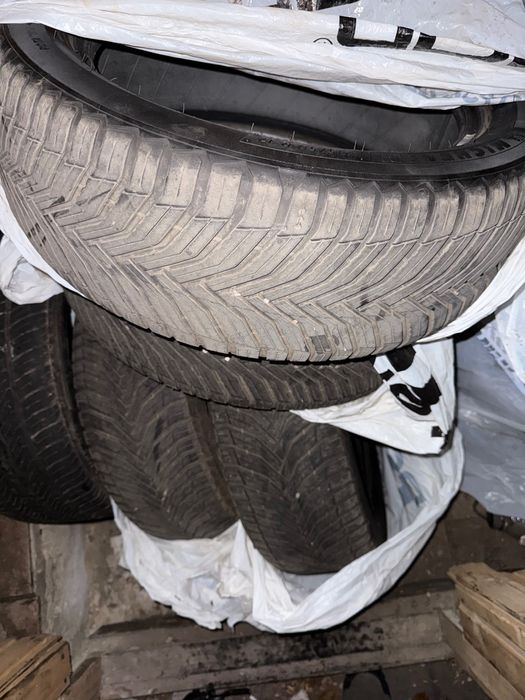 Шини Michelin 215/50/17