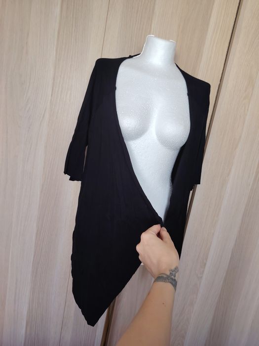 Czarny kardigan narzutka blezer oversize asymetryczny rękaw 3/4 wiskoza vintage y2k S/M/L
