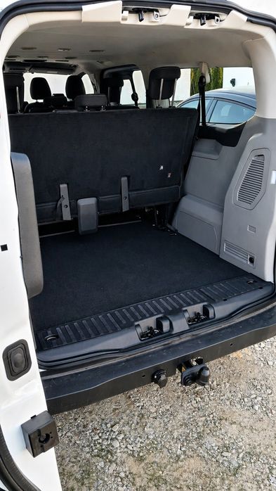 Wynajem busa Ford Transit Custom 9os
