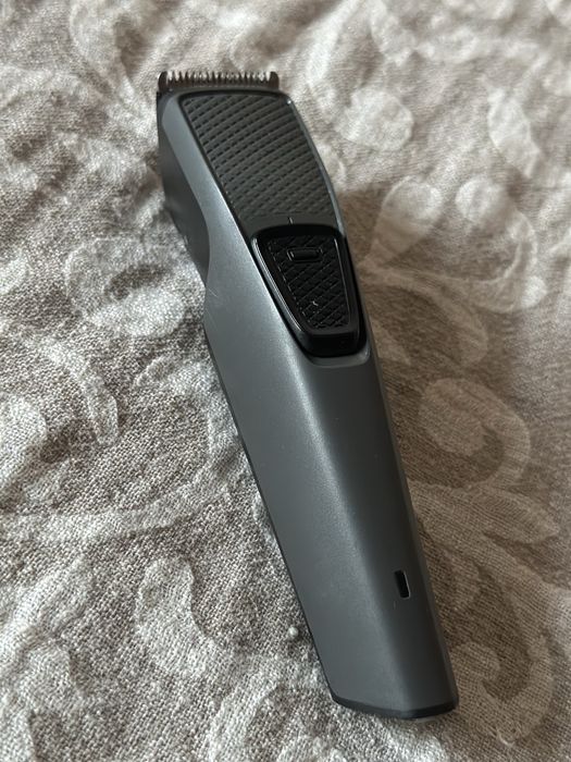 Тример Philips для бороди та голови