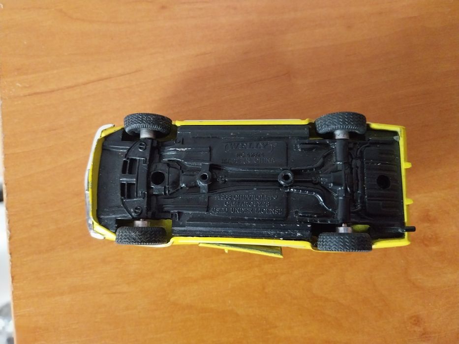 Metalowy model "Chevrolet Camaro I"