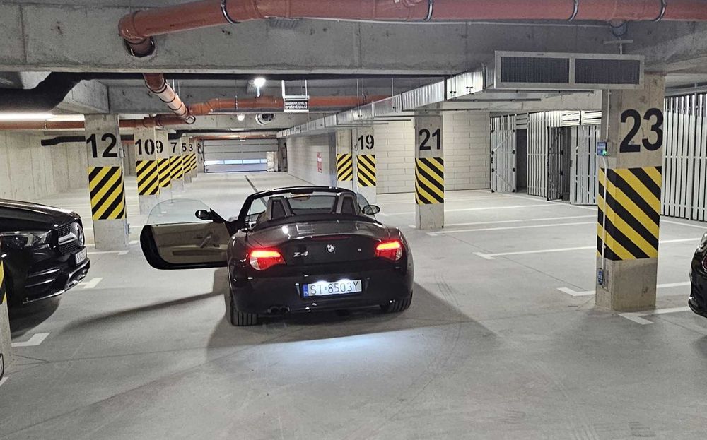 Miejsce postojowe w hali garażowej, ul. Brzoskwiniowa, Tychy