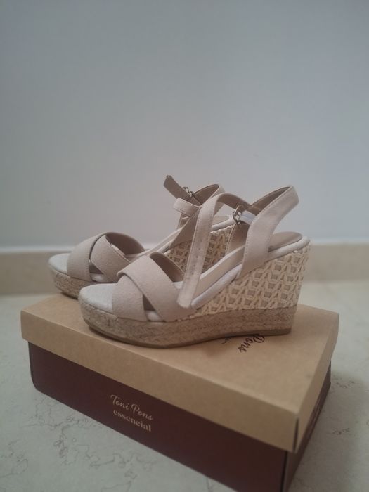 Sandálias Tony Pons