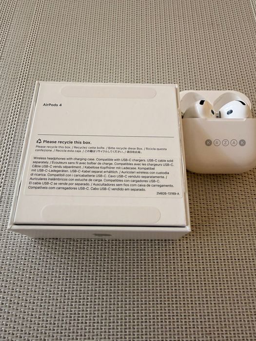 Apple AirPods 4 oryginalne bez ANC