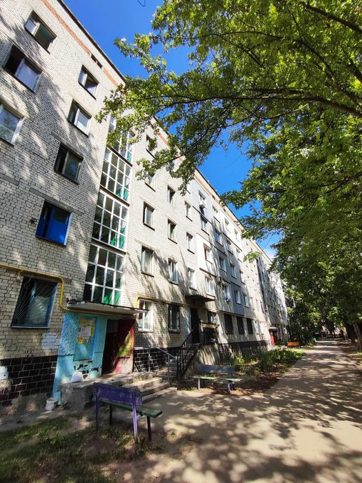 Продаж кімнати 11 м² Ремзавод, вул. Волковича/2-й поверх, меблі/SZ