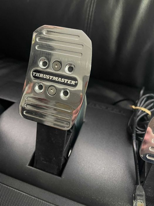 Pedais Thrustmaster T3PA PC/PS/XBOX novos