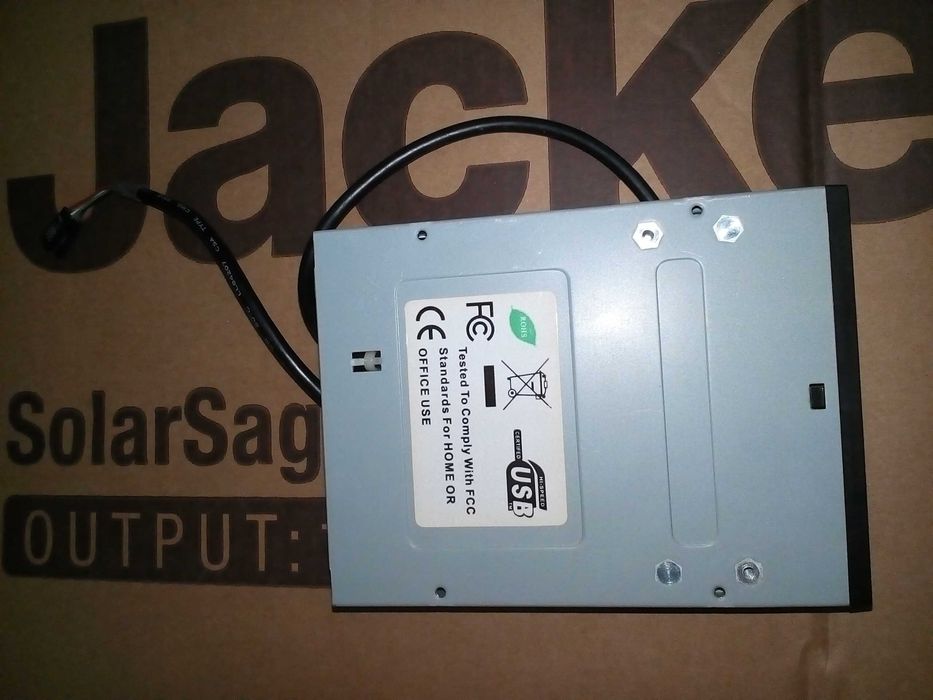 картридер для ПК|компьютера, 3,5 '' встраиваемый в системный блок.