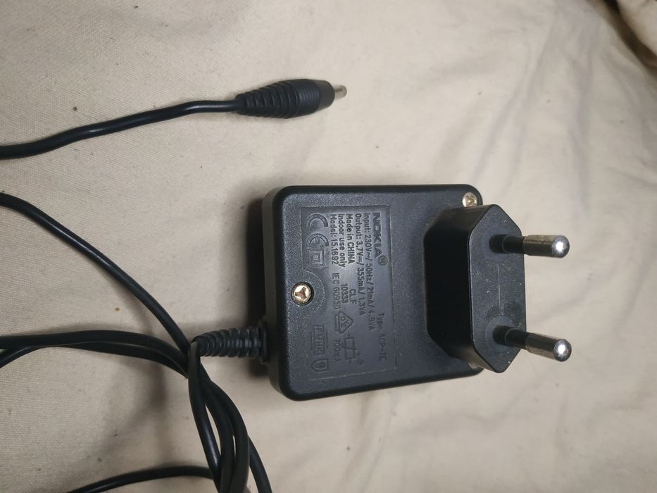 Блок питания для Nokia,и универсальный блок питания
