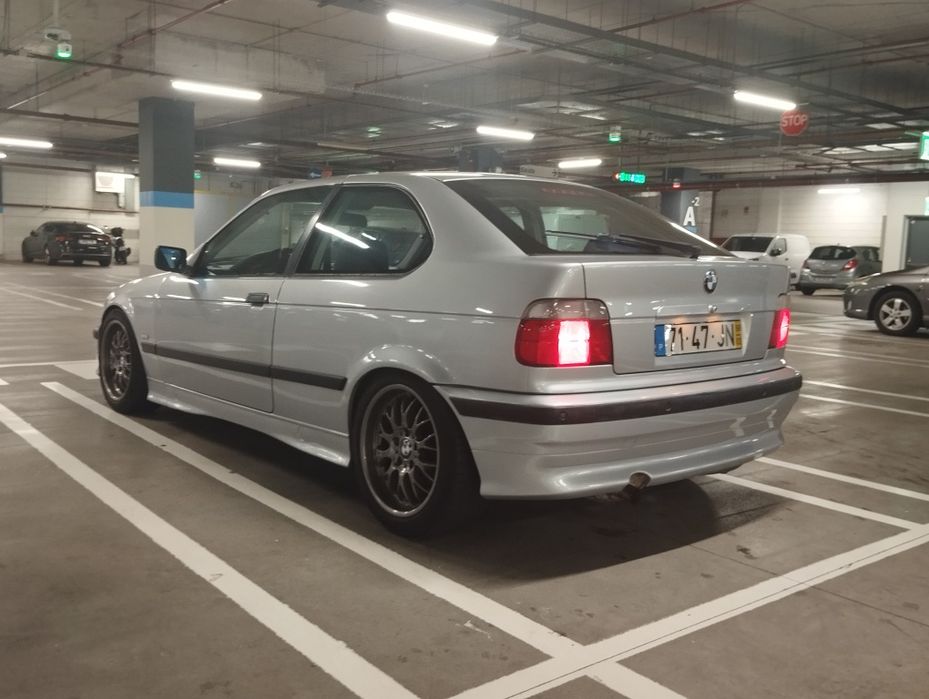 BMW E36 318Ti  MI44 gasolina  Compact
