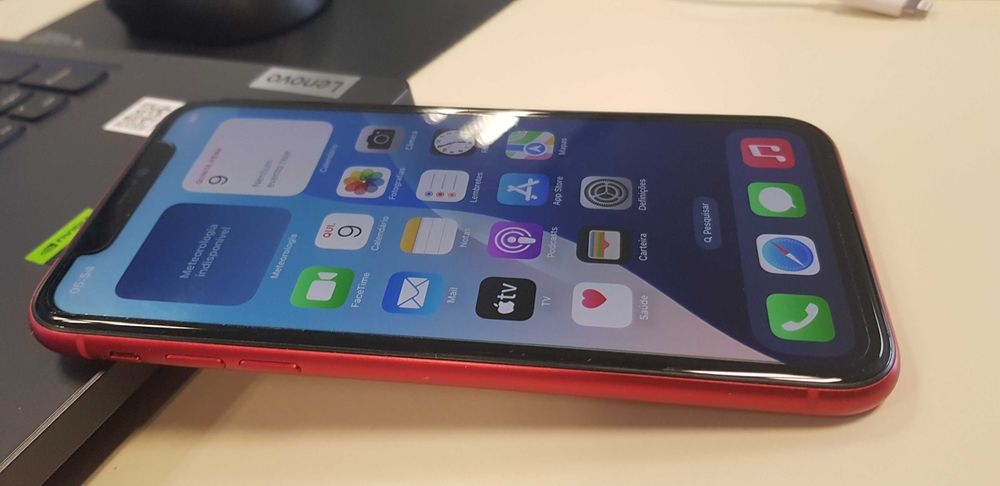 Iphone 11 64 GB vermelho