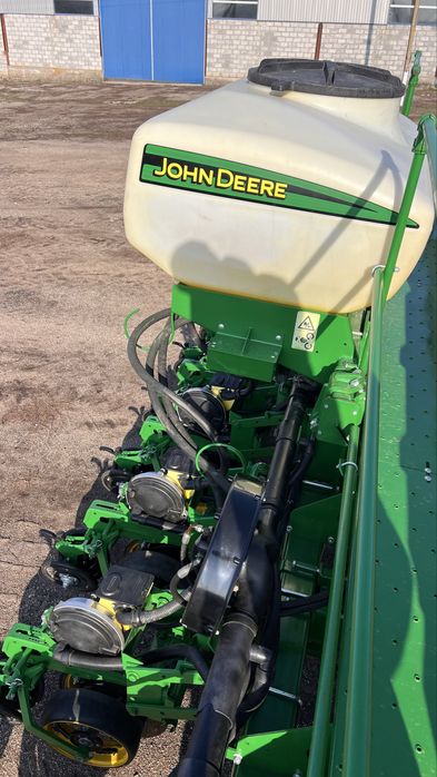 John Deere 1882 CCS 2126