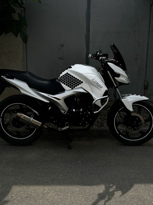 мотоцикл Lifan KP200