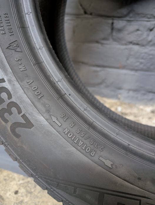 Комплект всесезонніх шин Continental 235/55 R18 235*55 R18 001811