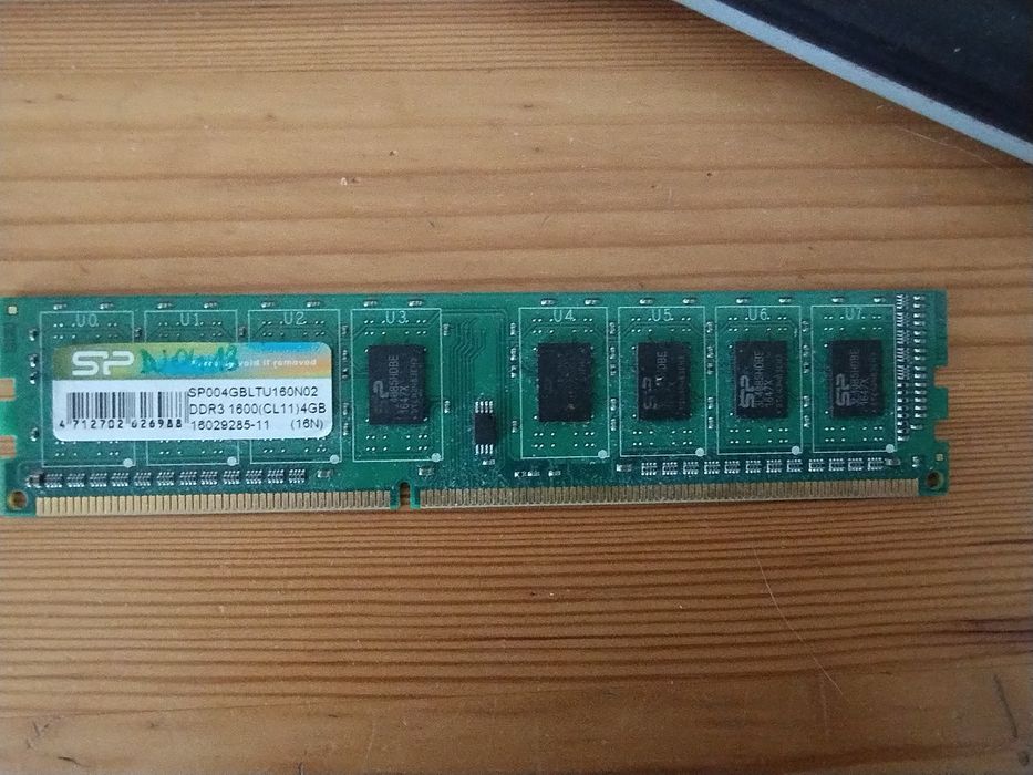 Pamięć DDR3 Silicon Power 4GB SP004GBLTU160N02