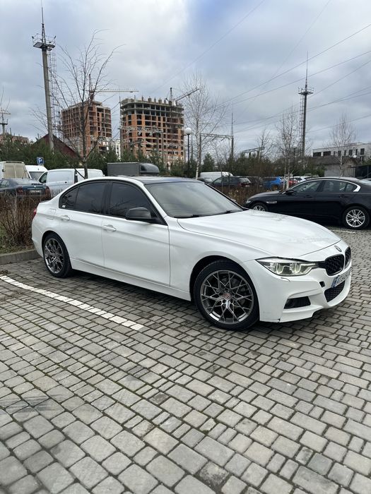BMW F30 318i 2016
