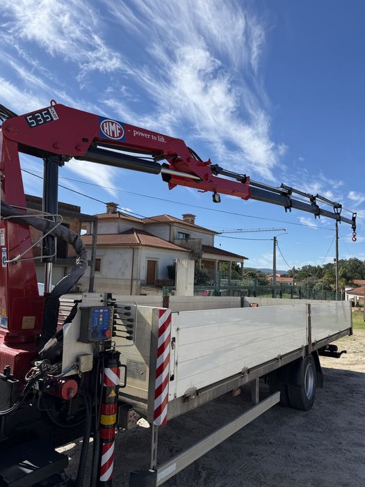 Mitsubishi Fuso com Grua de 11m (PESADA)