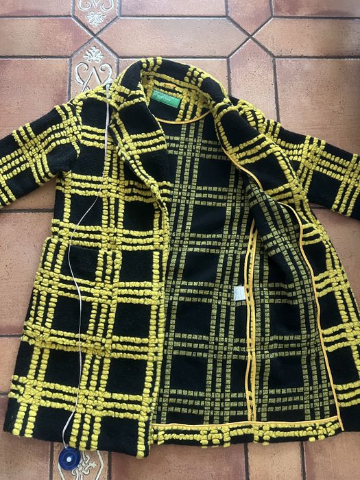 Płaszcz,kurtka Benetton Piękny i Okazja