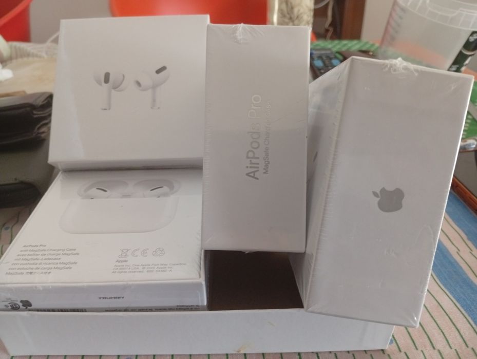 AIRPODS PRO  novos aplle