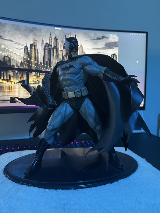 Estatua de coleçao do Batman