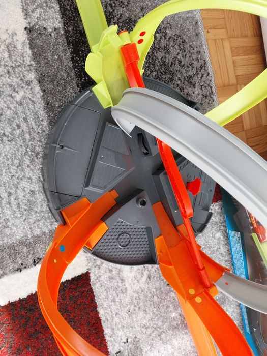 Tor Hołwheels obrotowy