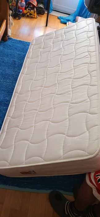 Vendo colchão solteiro 1,90*90