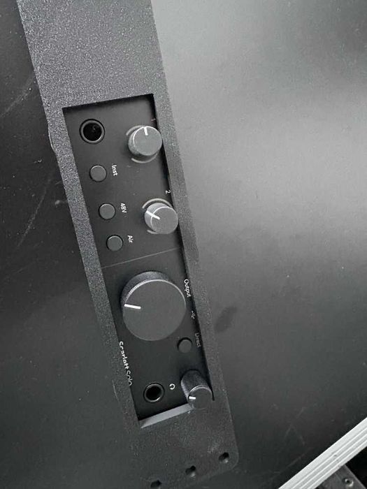 Rackmount Focusrite solo 4th Gen, uszy rackowe 19" uchwyt