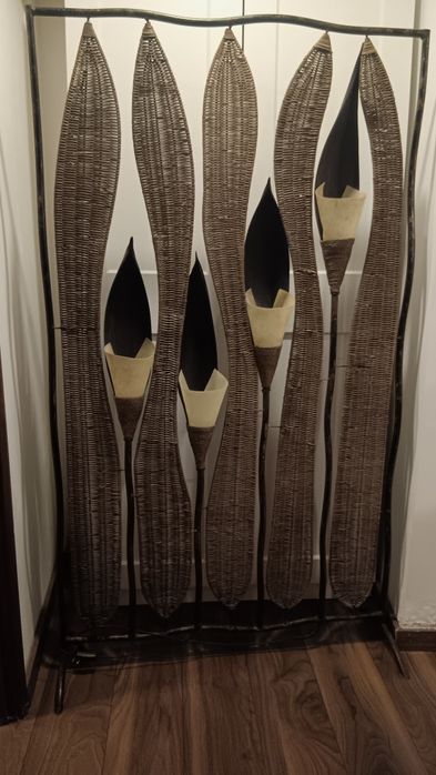 Biombo com iluminação mais candeeiro